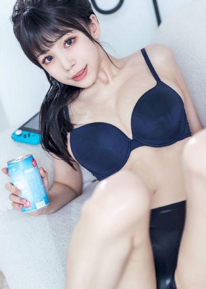 亚洲AV日韩AⅤ综合在线厨房_超清完整版观看